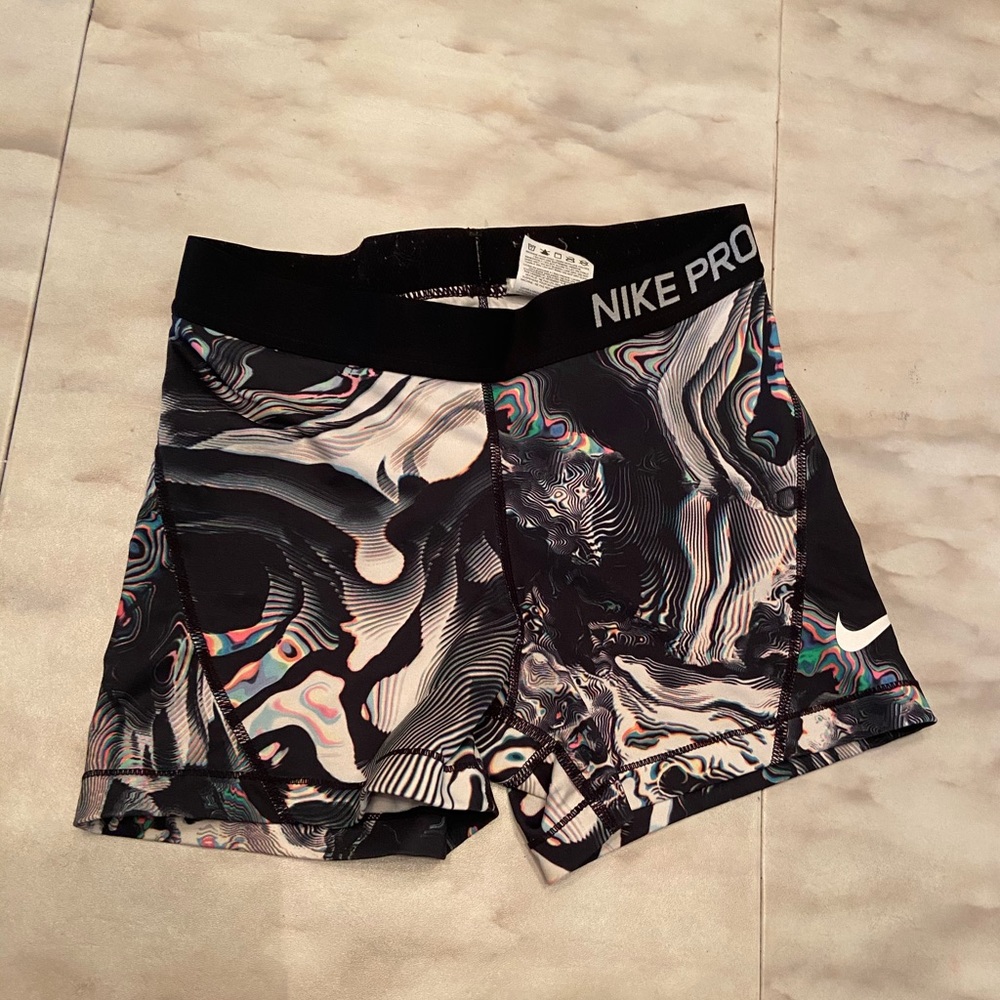 Nike pro pattern shorts